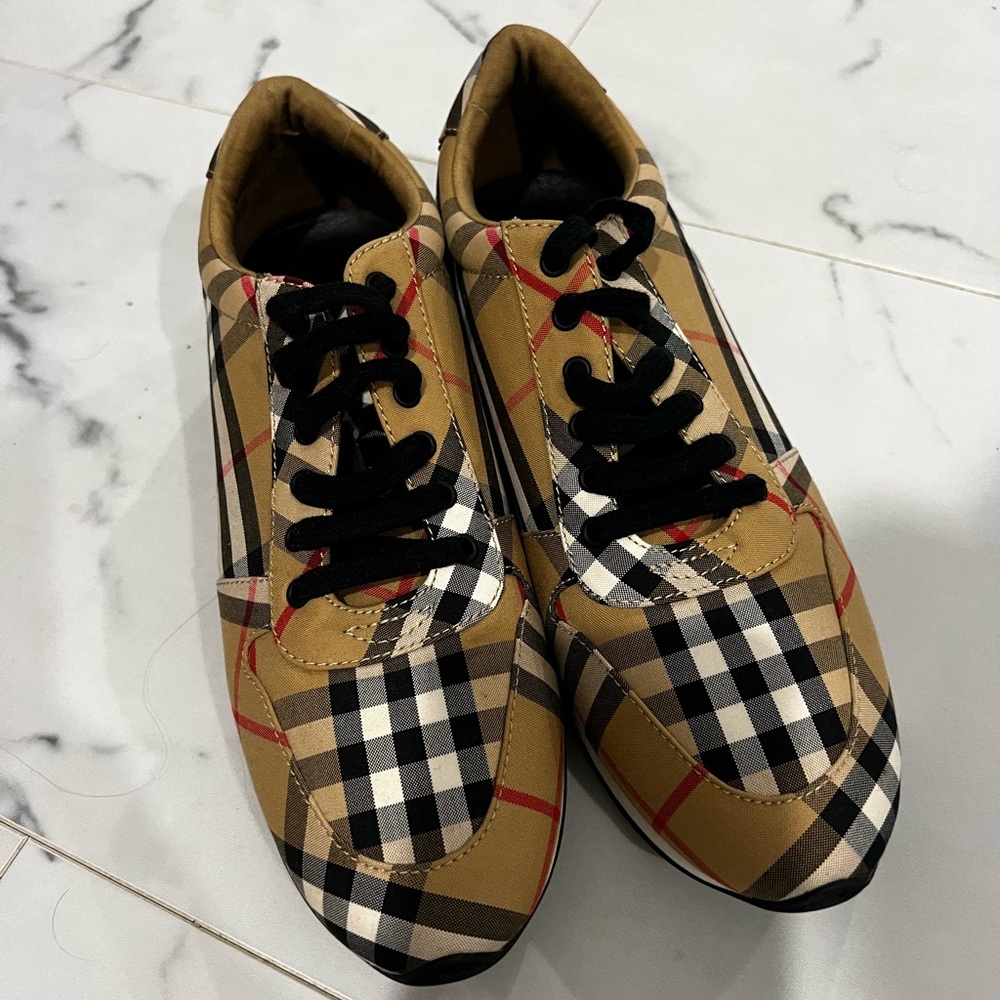 Burberry Amelia's vintage Checker print